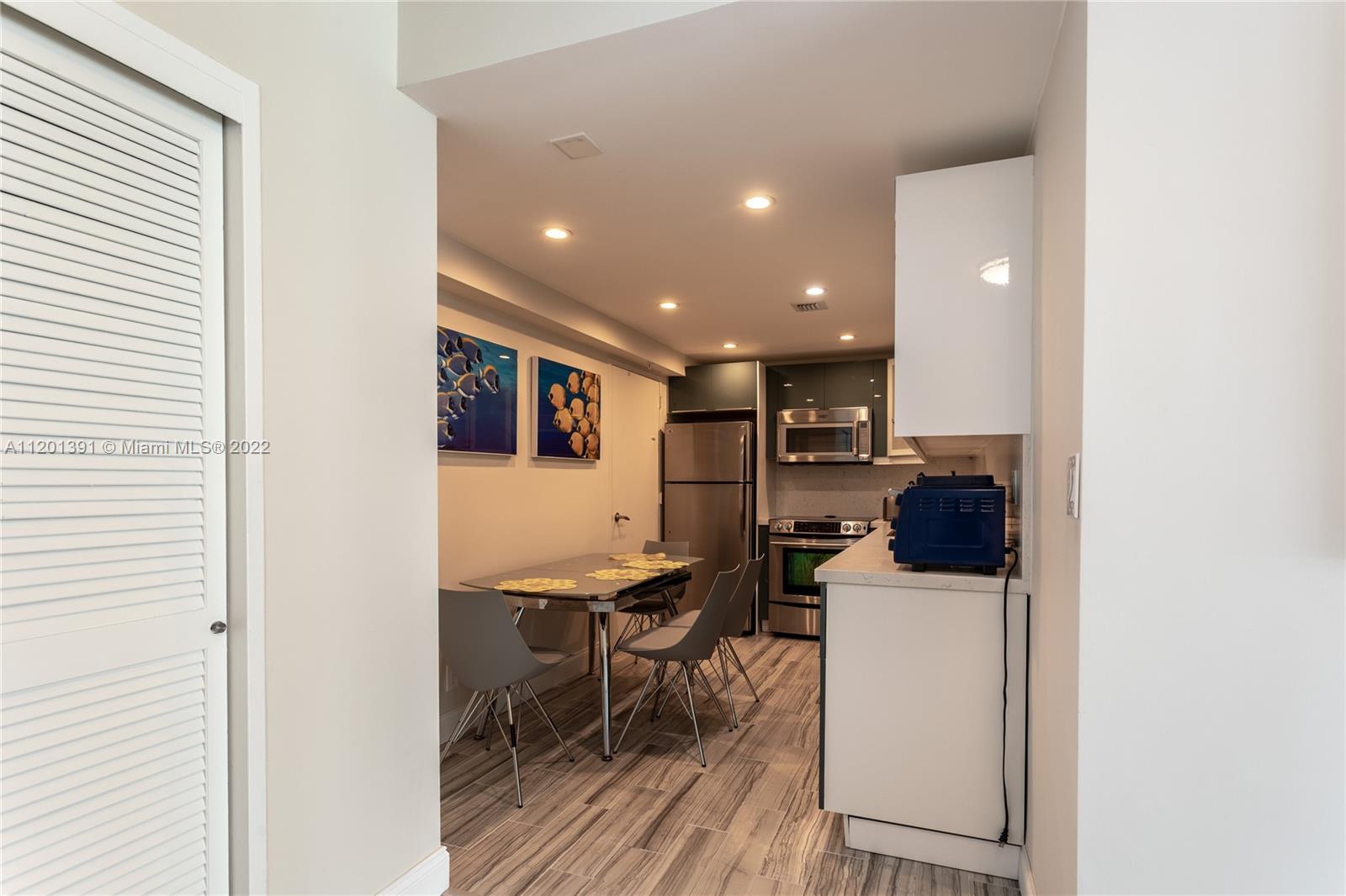 TIDES ON HOLLYWOOD BEACH - Residential Lease