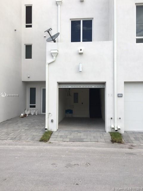 LANDMARK AT DORAL CONDO - Residential Lease