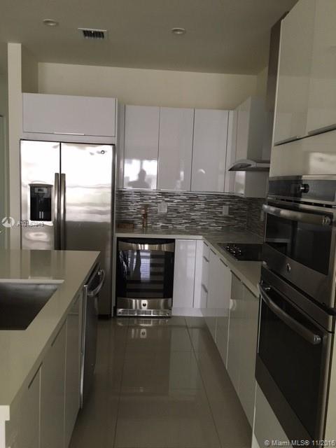 LANDMARK AT DORAL CONDO - Residential Lease