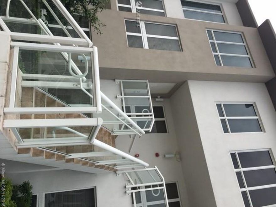 BEAUTIFUL 2 STORY TOWNHOUSE,  3 BEDROOMS AND 2.5 BATHROOMS, WITH TOP OF THE LINE APPLIANCES STAINLESS STELL. SMART HOME CONTROL SYSTEM. EXCELLENT LOCATION, CLOSE TO A+ SCHOOLS. LANDMARK RESIDENTS WILL ENJOY A LUXURIOS CLUBHOUSE.