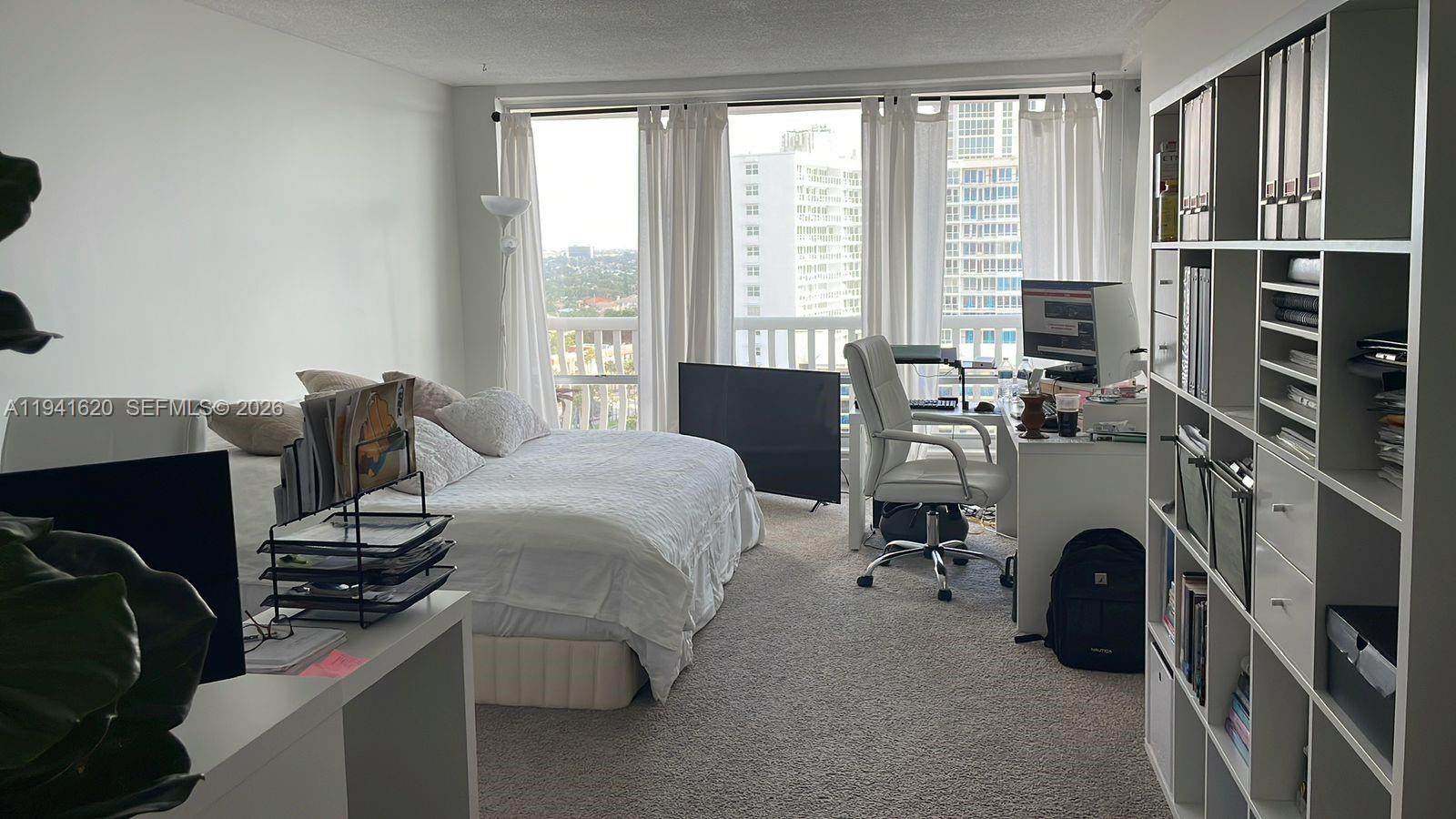 OCEAN CLUB CONDO - Residential Lease