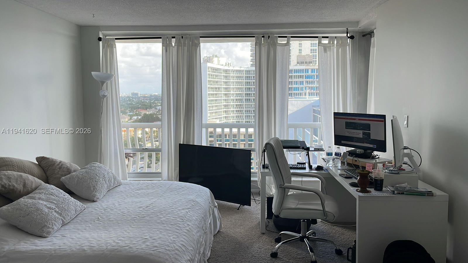 OCEAN CLUB CONDO - Residential Lease