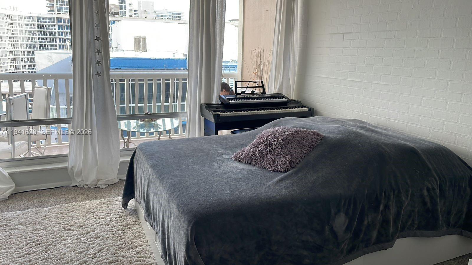 OCEAN CLUB CONDO - Residential Lease