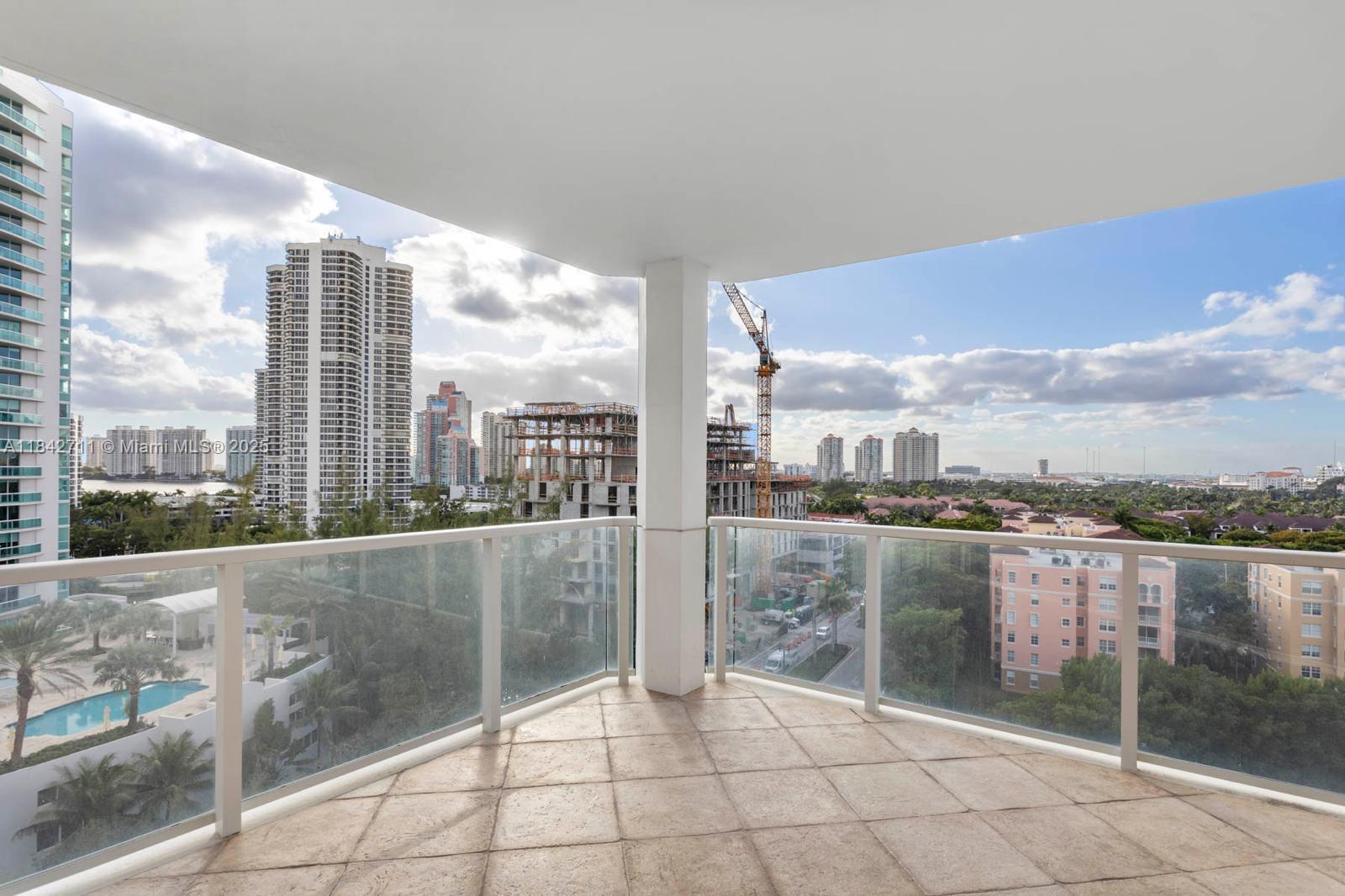 MARINA TOWER CONDO - Residential