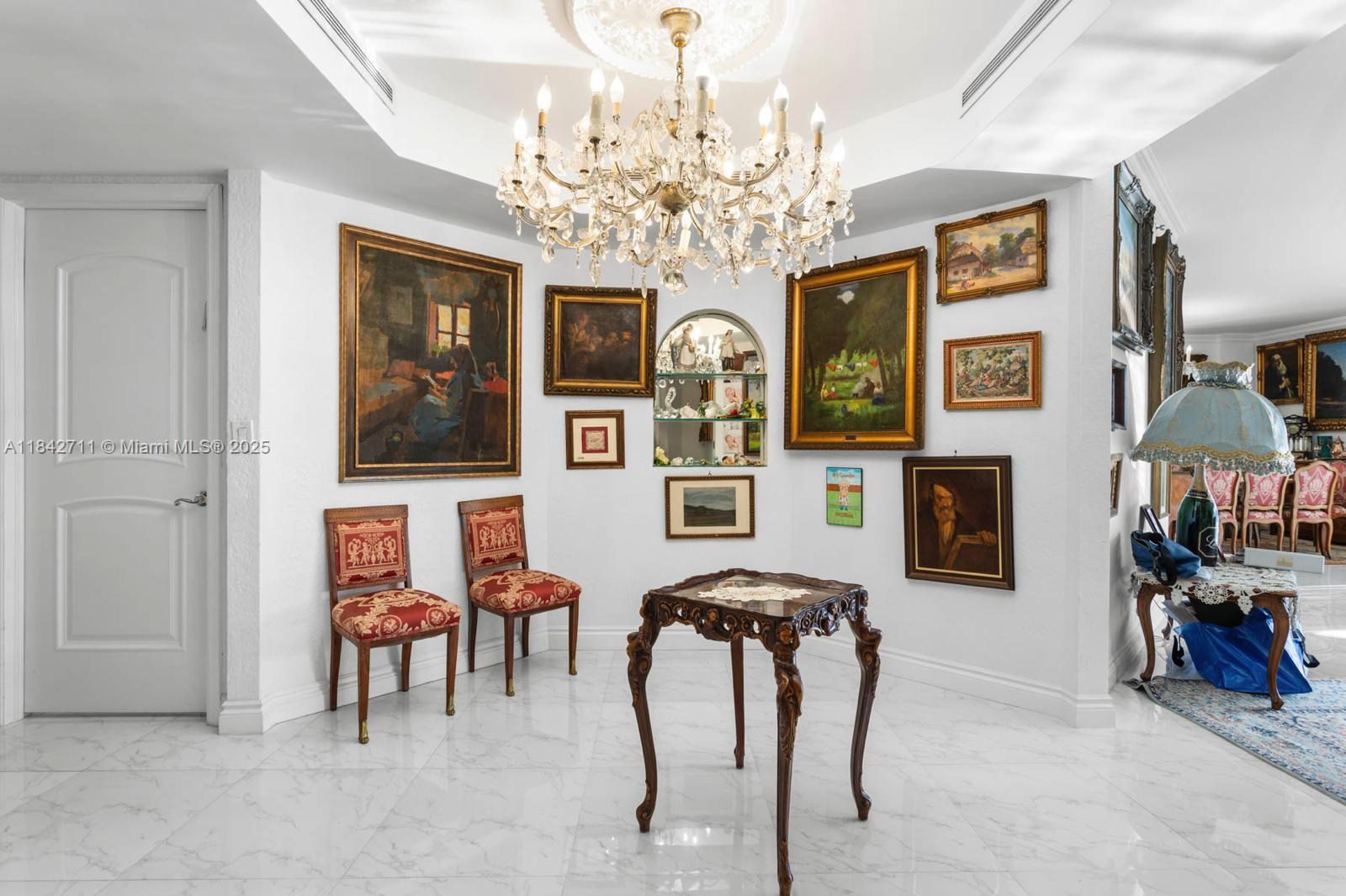 MARINA TOWER CONDO - Residential