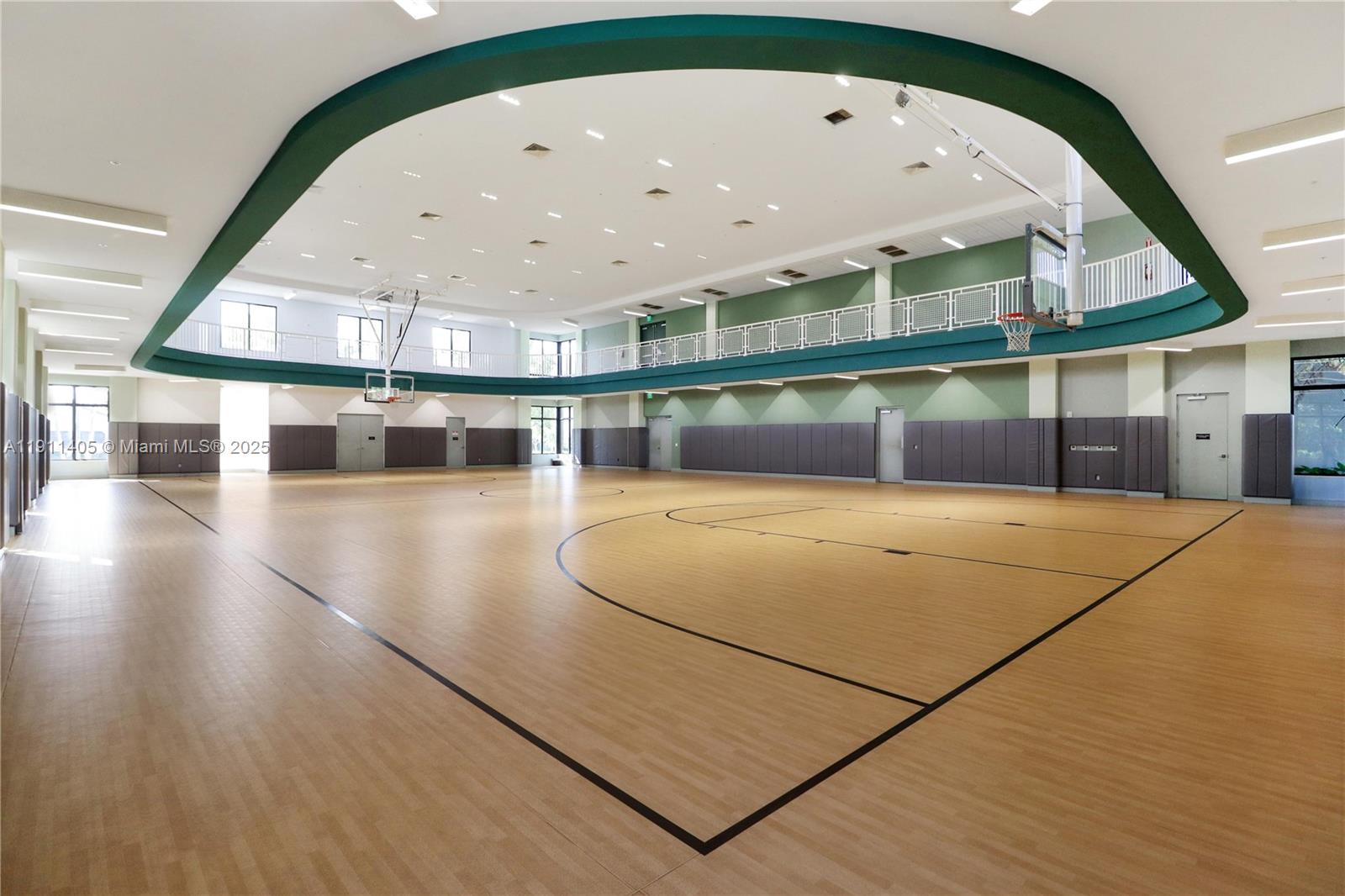 DOWNTOWN DORAL SOUTH PHAS - Residential