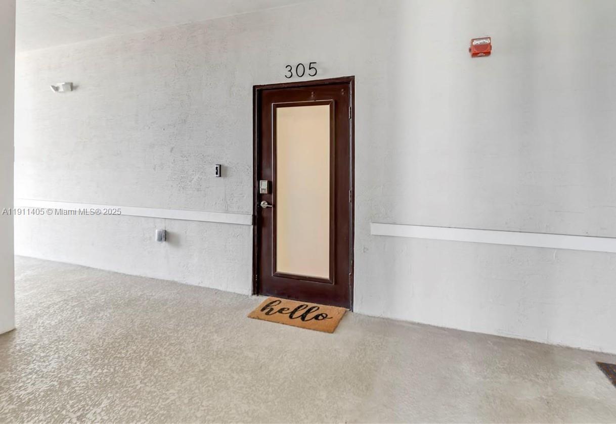 DOWNTOWN DORAL SOUTH PHAS - Residential