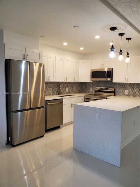 View photos, virtual tours, details... 1076 Cornwall D 1076 Boca Raton FL 33434