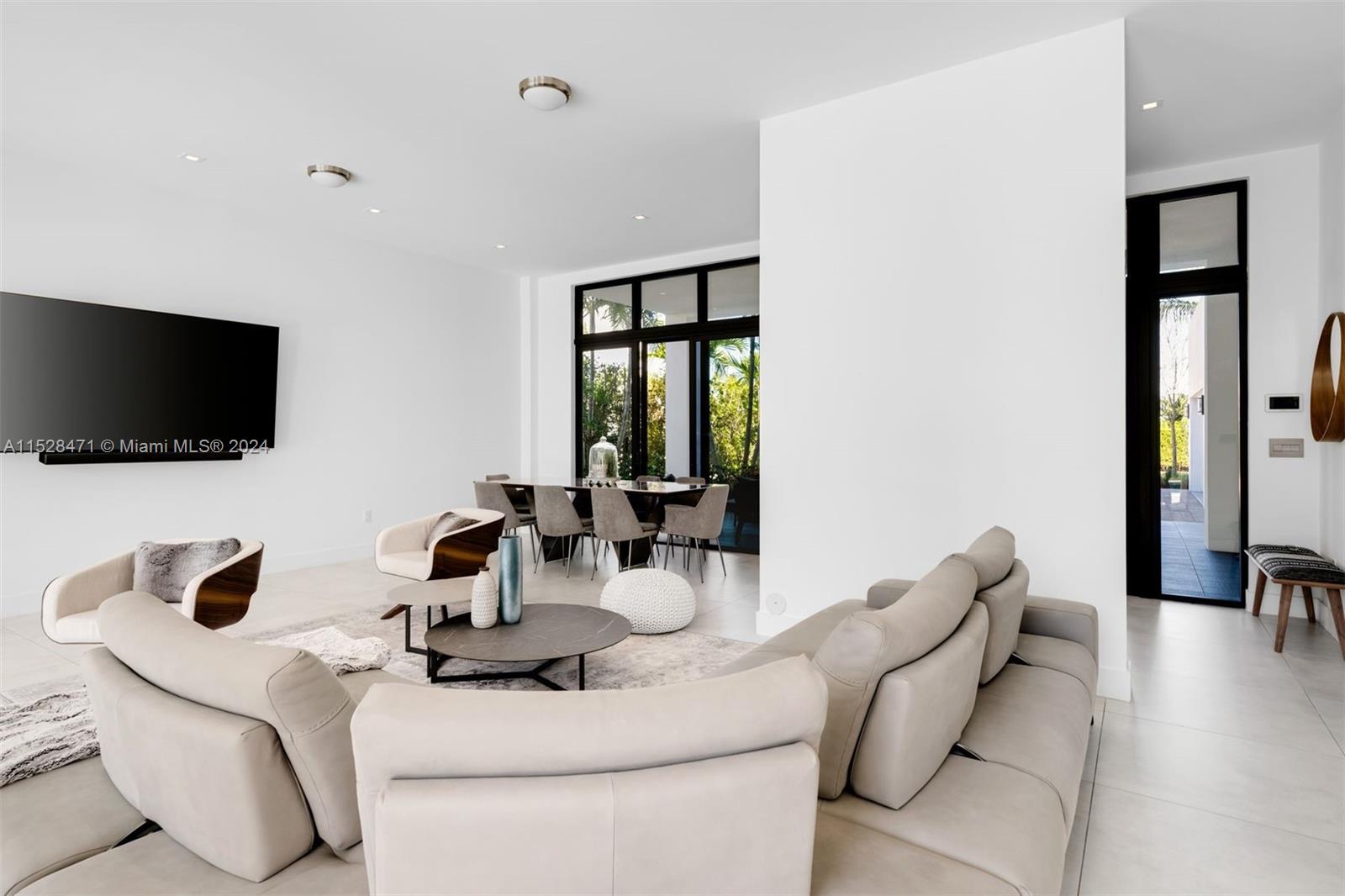 WESTON ESTATES - Residential