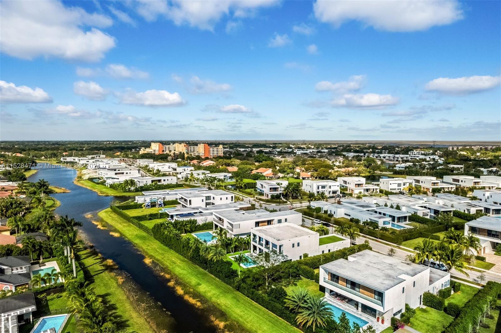 WESTON ESTATES - Residential