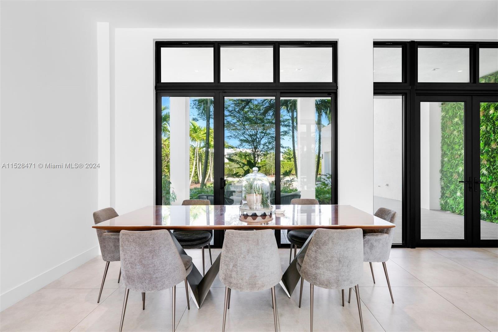 WESTON ESTATES - Residential