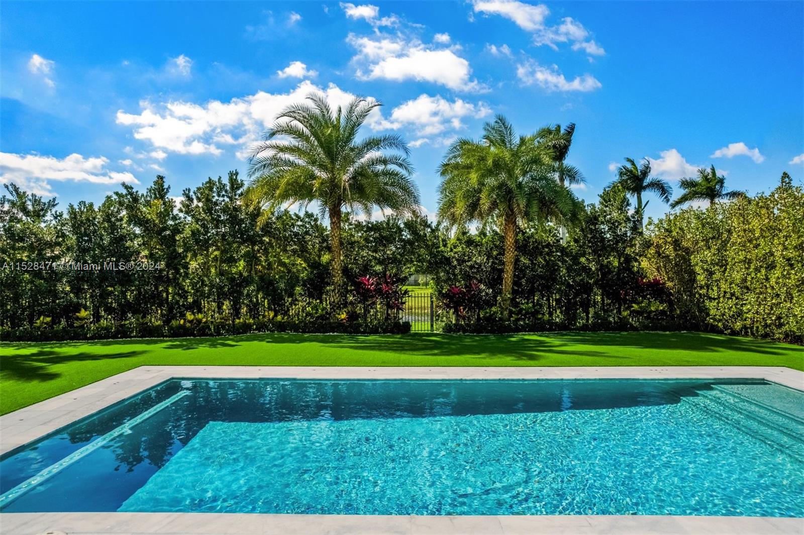 WESTON ESTATES - Residential