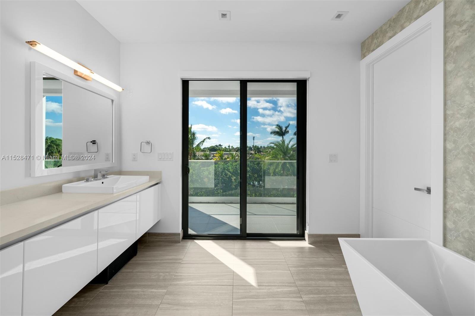 WESTON ESTATES - Residential