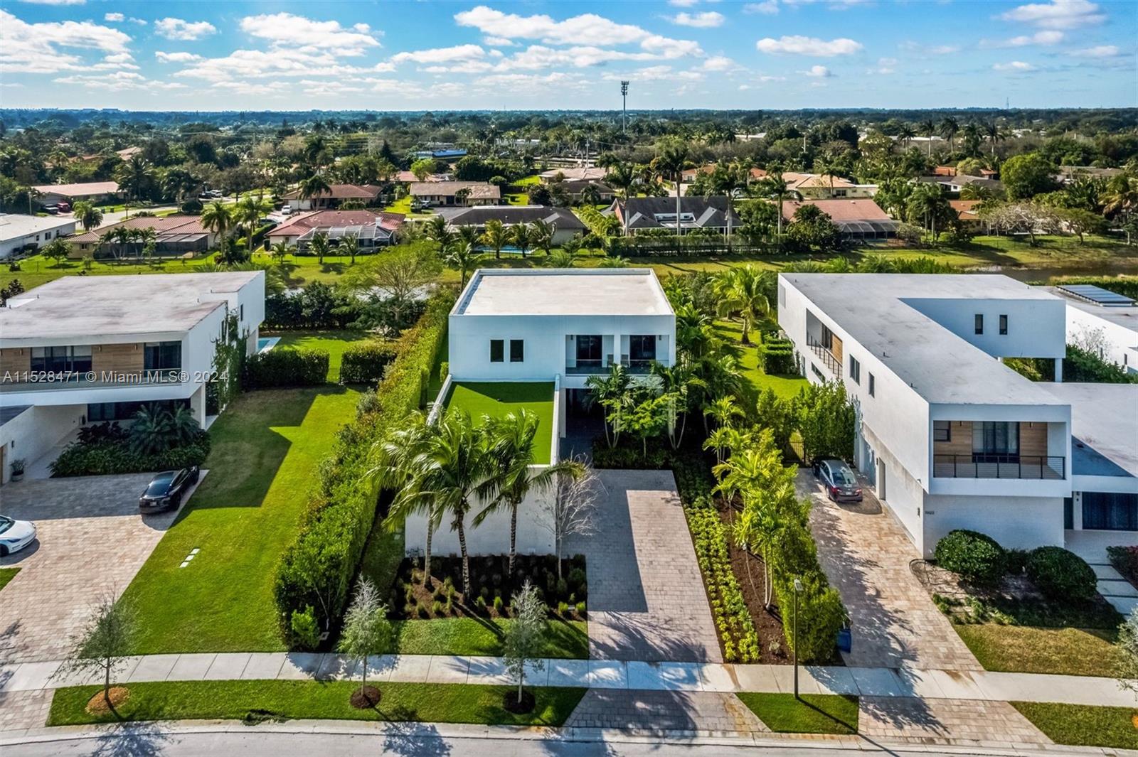 WESTON ESTATES - Residential