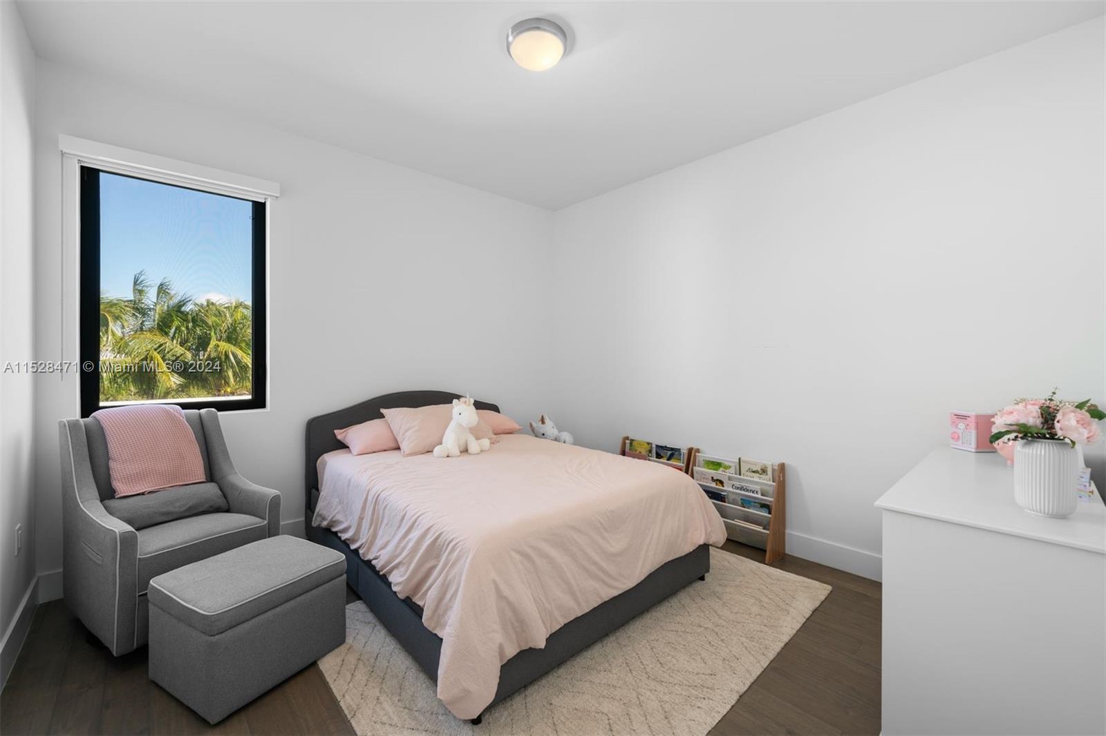 WESTON ESTATES - Residential