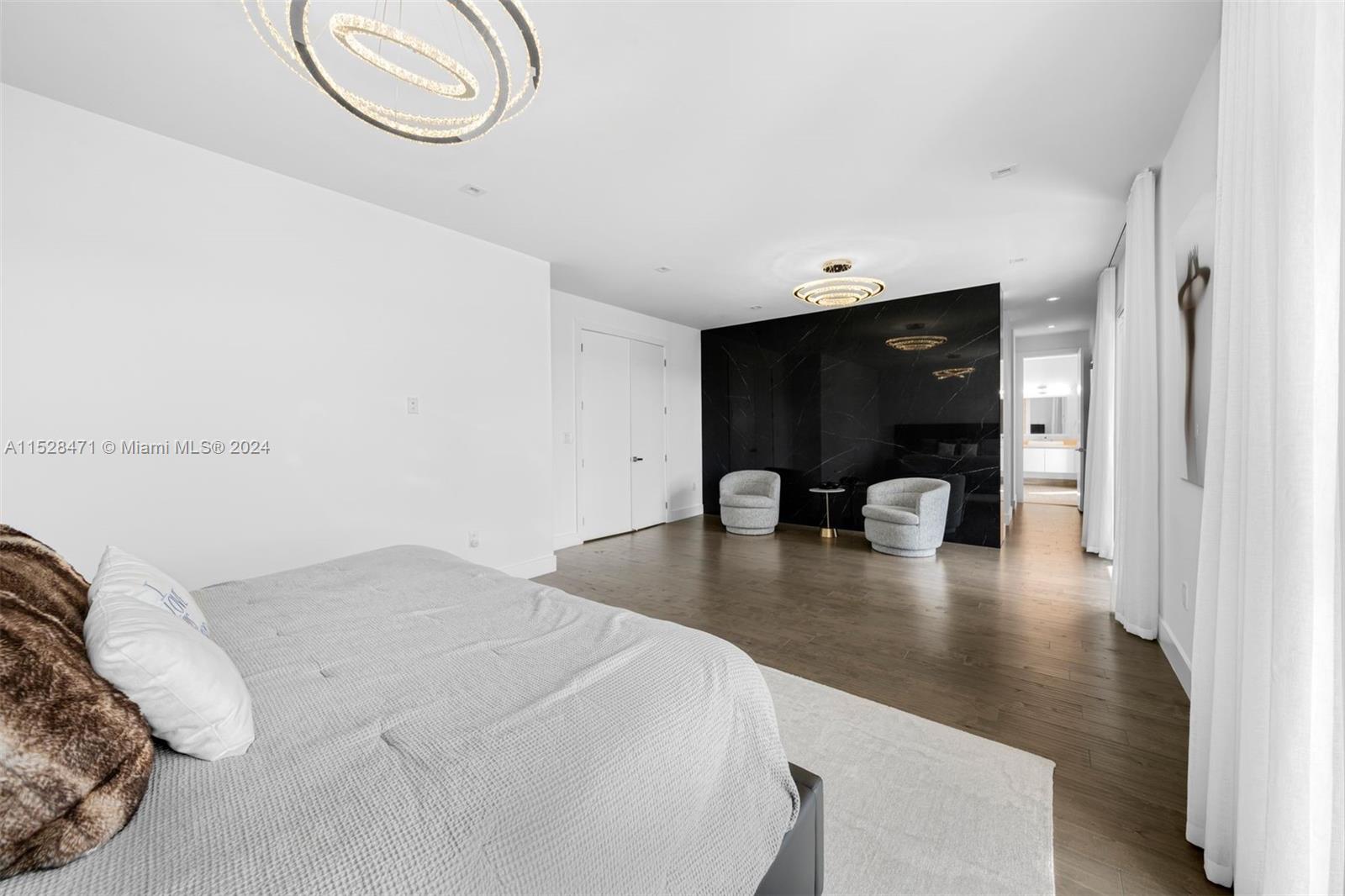 WESTON ESTATES - Residential