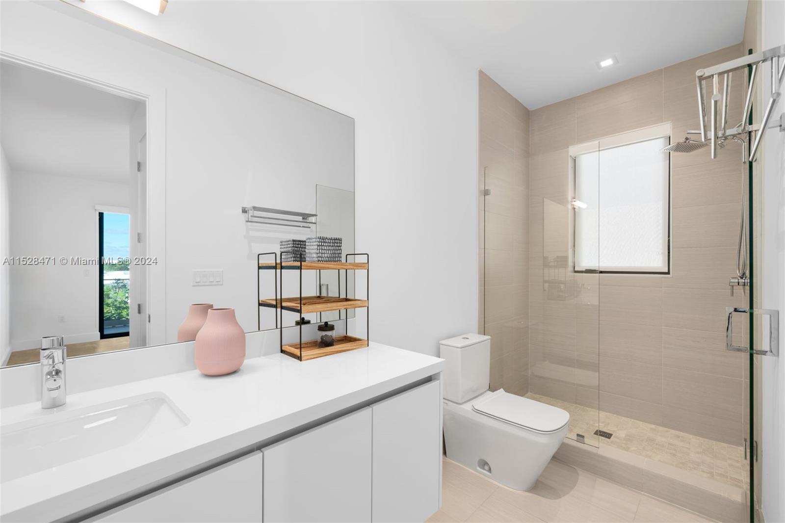 WESTON ESTATES - Residential