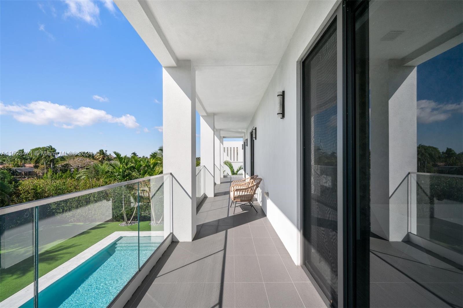 WESTON ESTATES - Residential