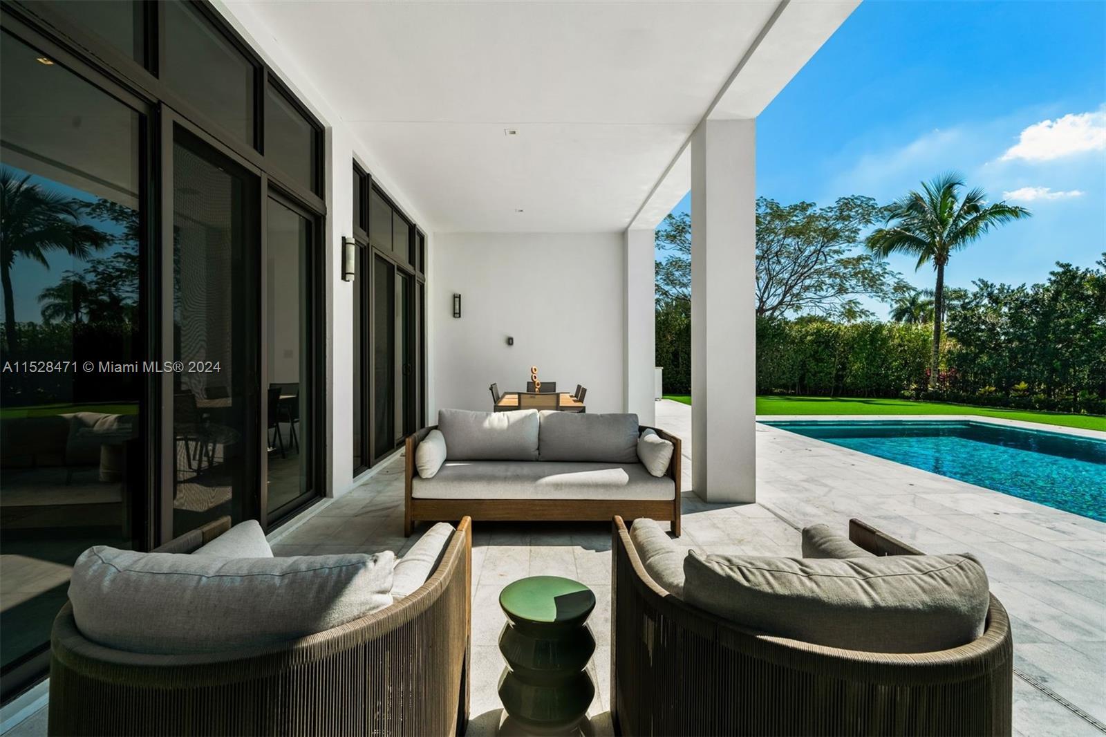 WESTON ESTATES - Residential