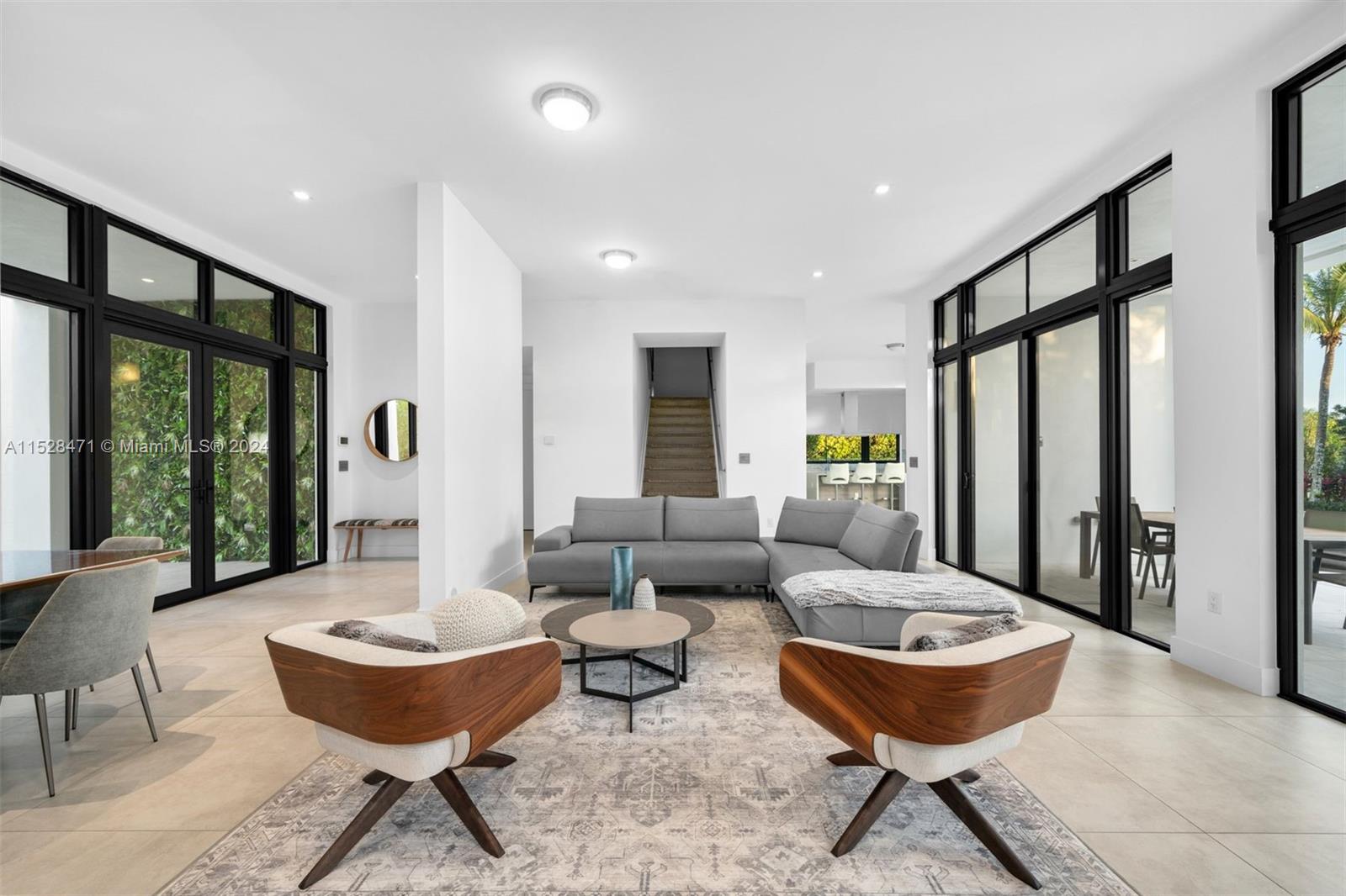 WESTON ESTATES - Residential