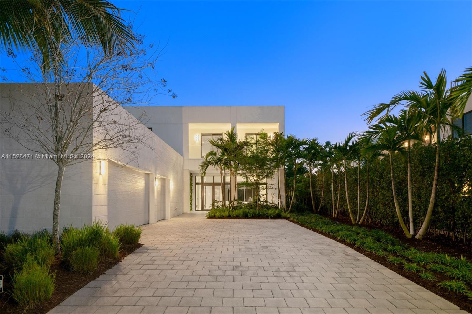 WESTON ESTATES - Residential