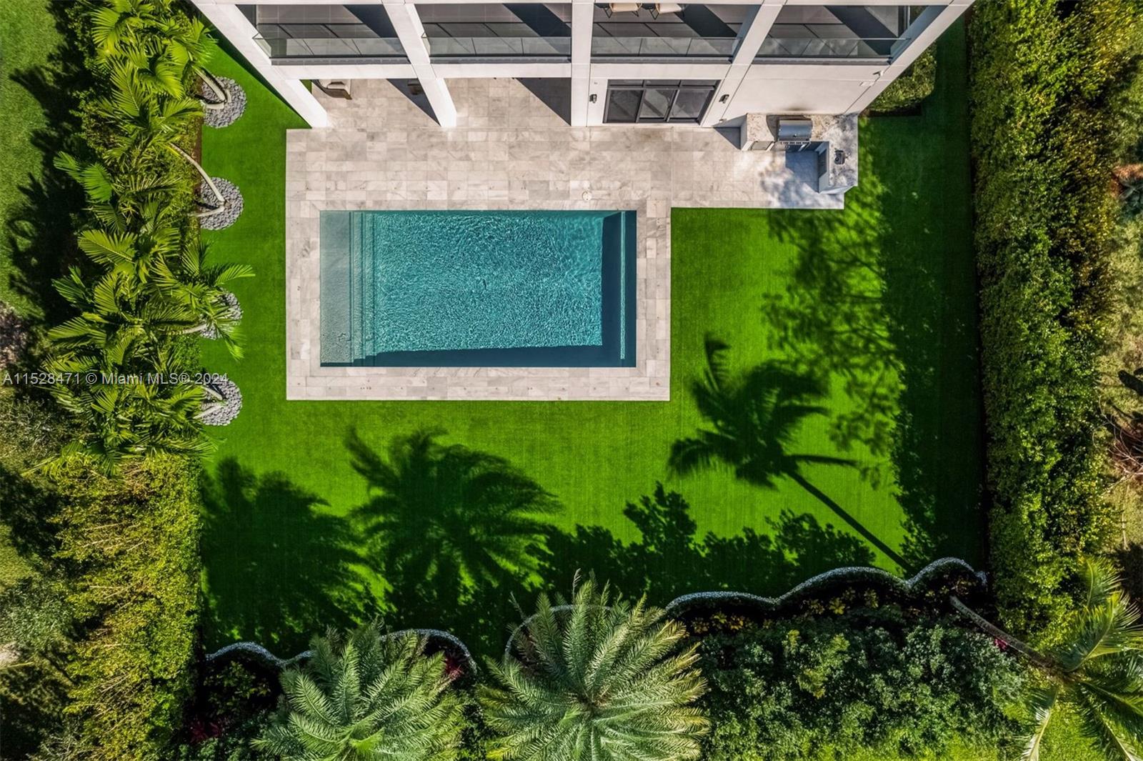 WESTON ESTATES - Residential