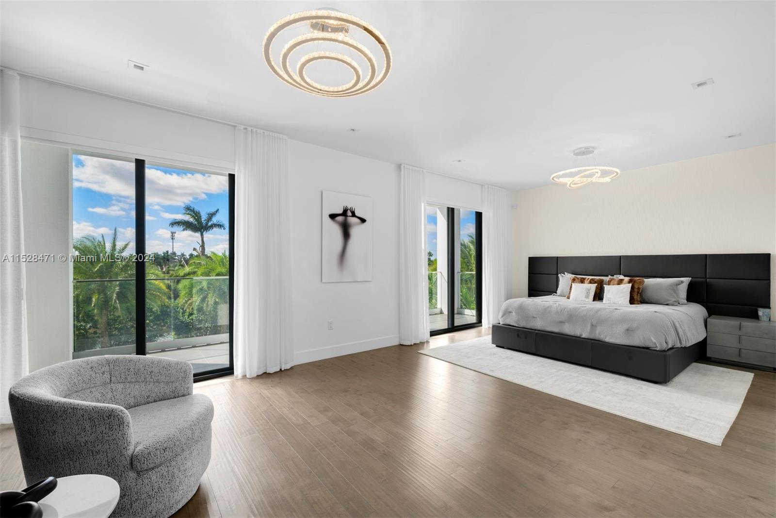 WESTON ESTATES - Residential