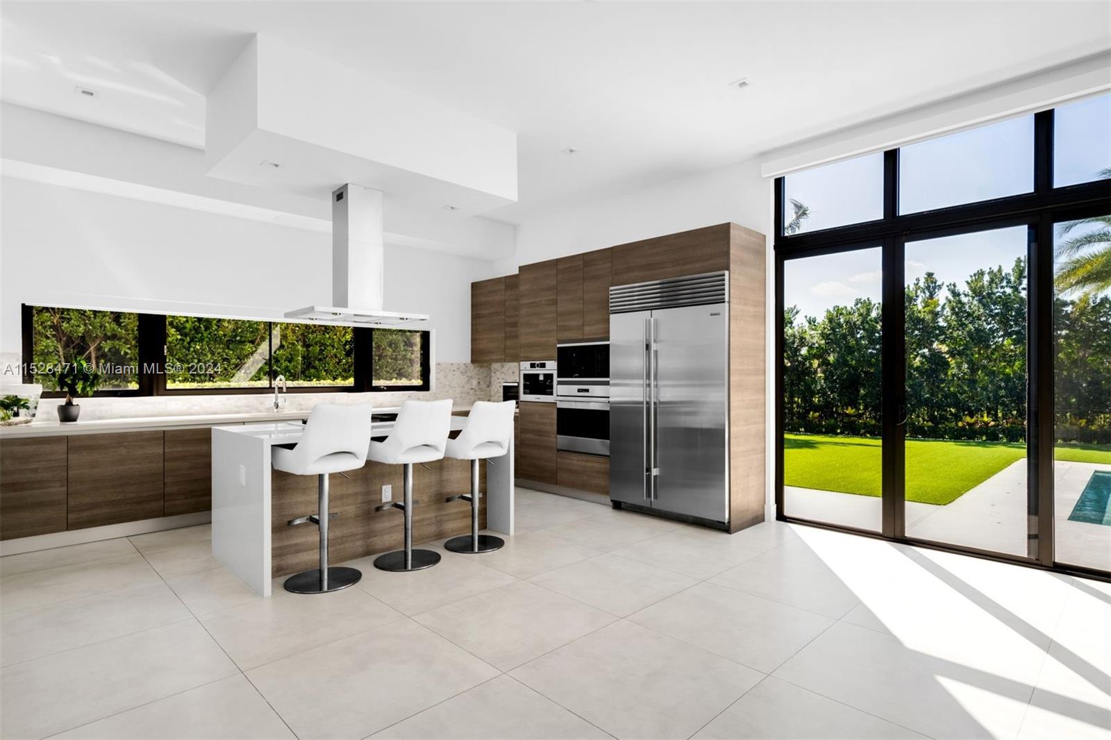 WESTON ESTATES - Residential