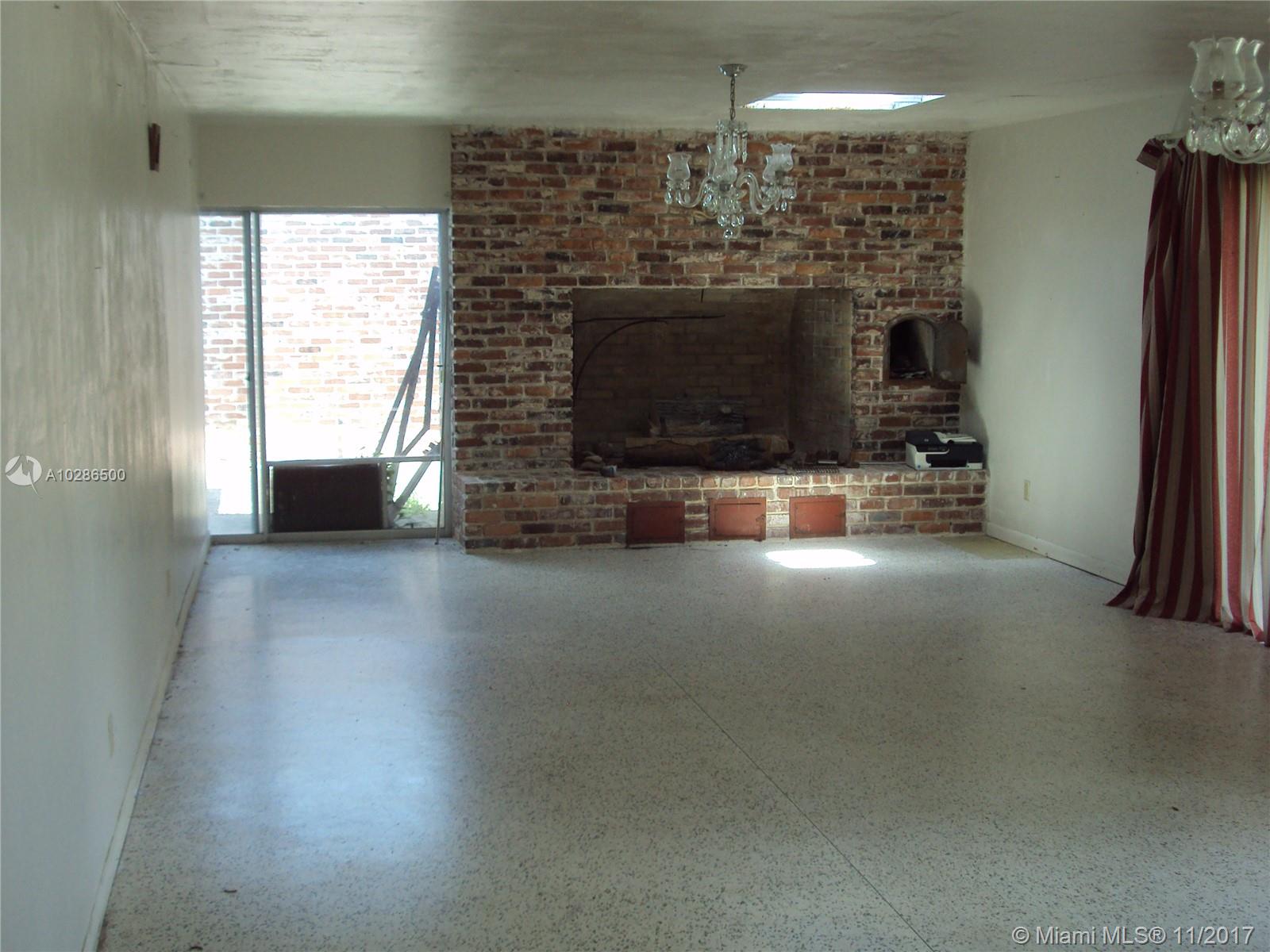 MIAMI GARDENS ESTATES SEC - Residential