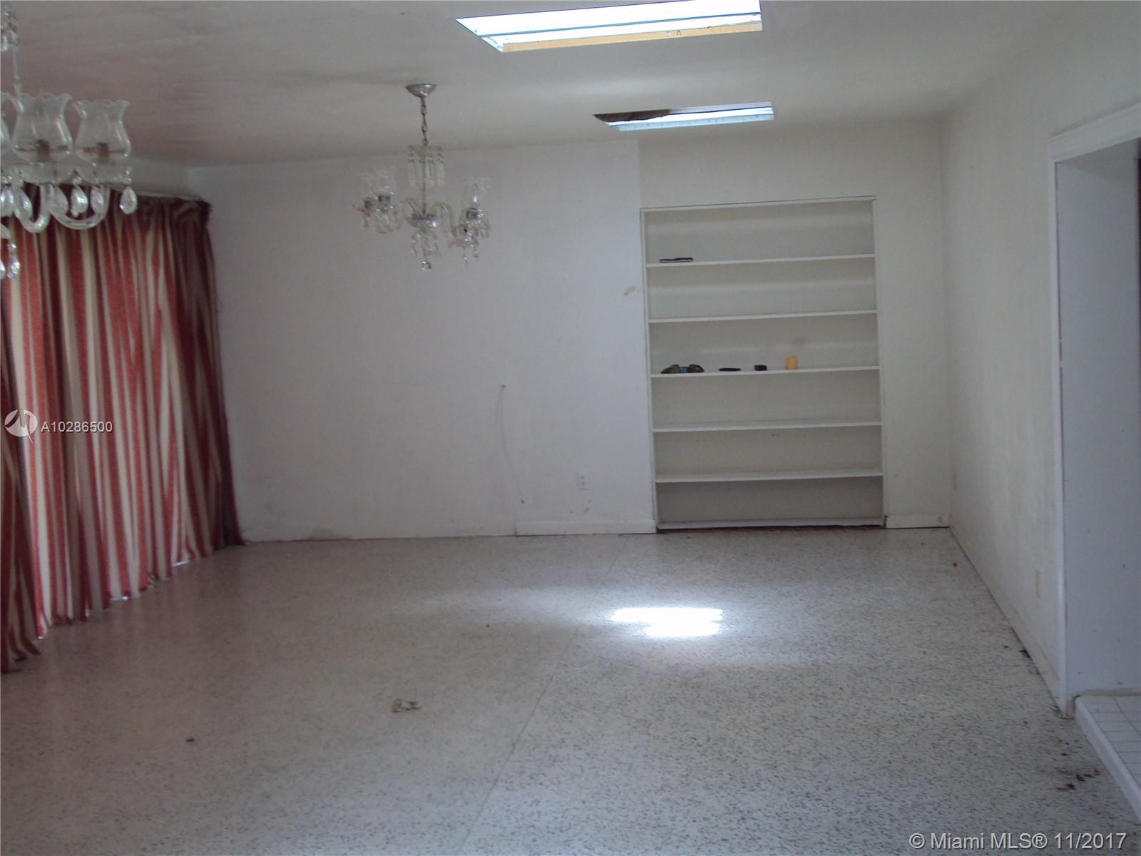 MIAMI GARDENS ESTATES SEC - Residential