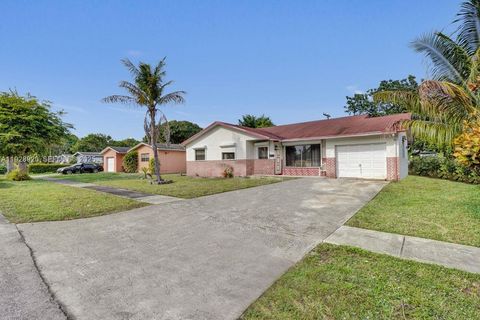 4781 NW 19th Ct Lauderhill FL 33313