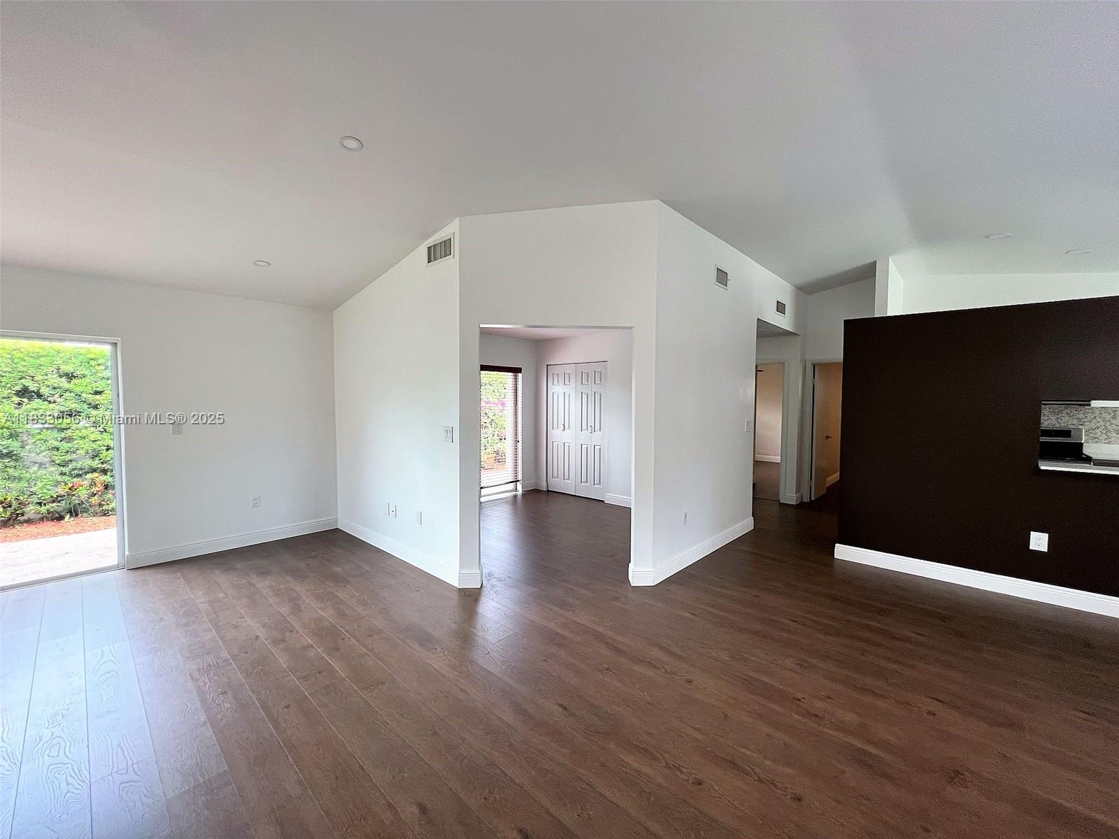 10201 NW 56th St
