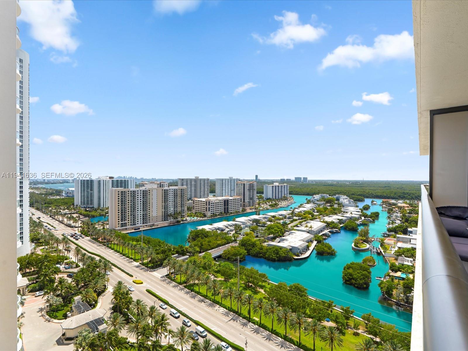 SAYAN CONDO - Residential