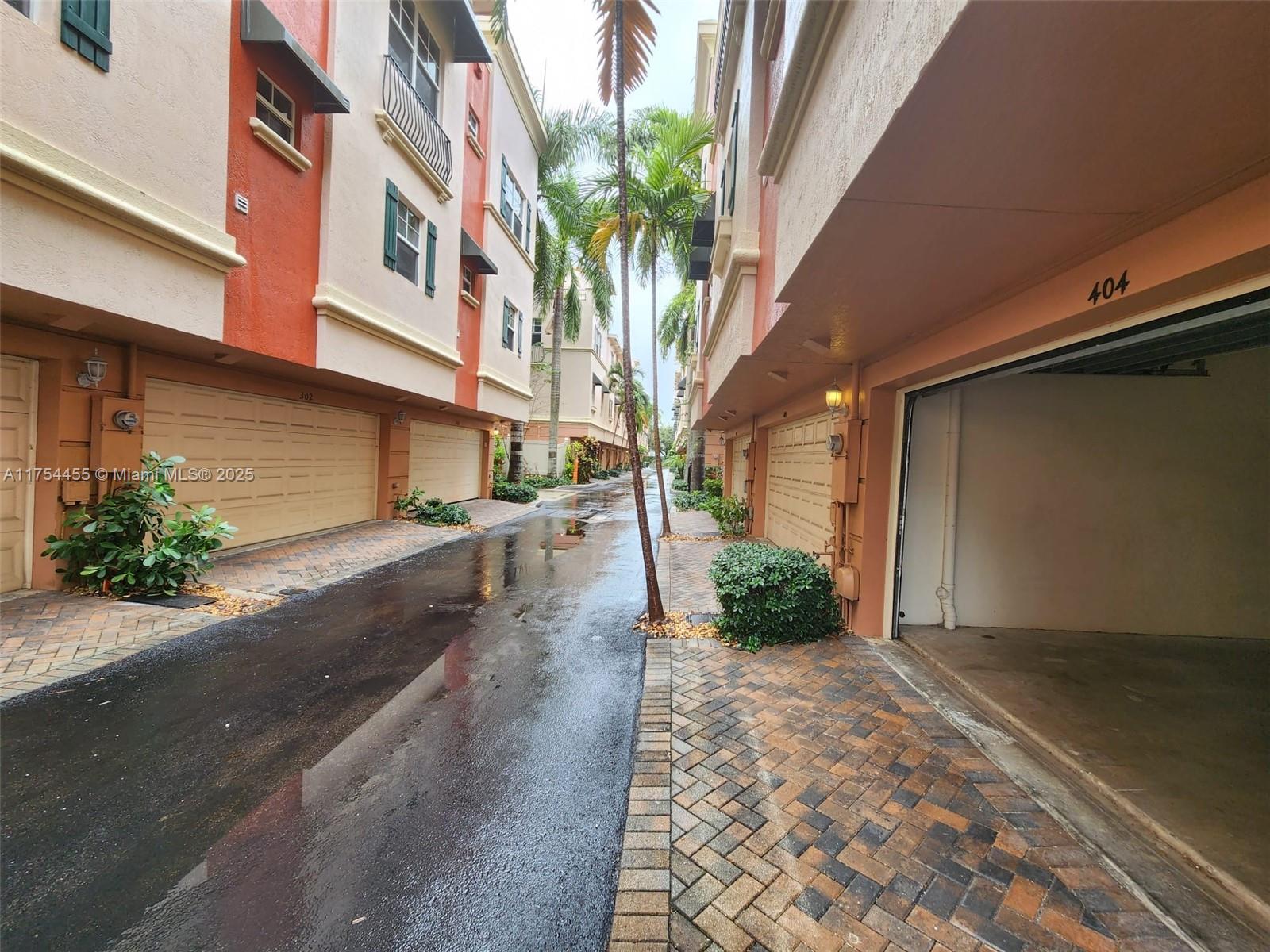 VILLA MEDICI CONDO - Residential Lease