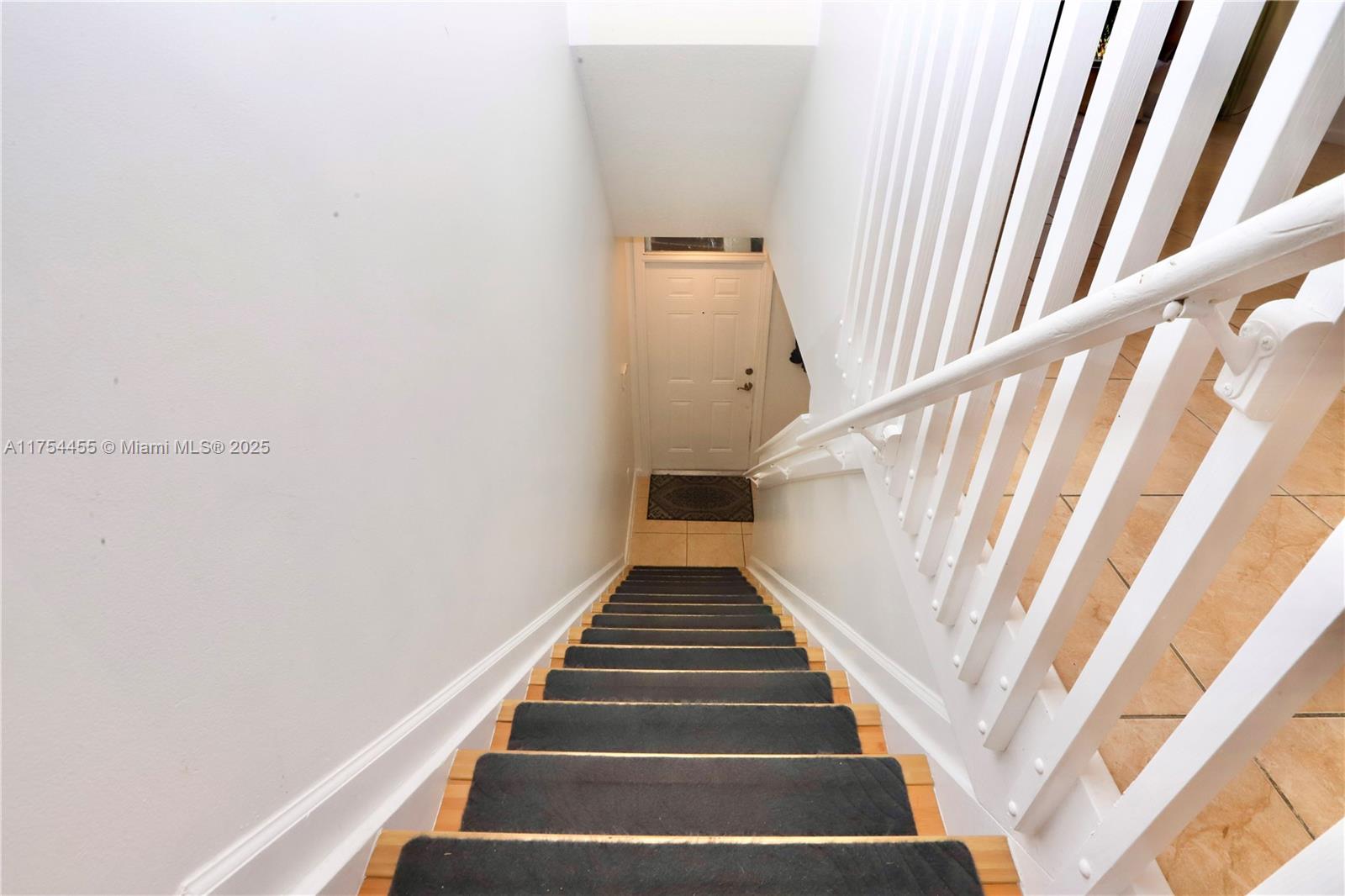 VILLA MEDICI CONDO - Residential Lease