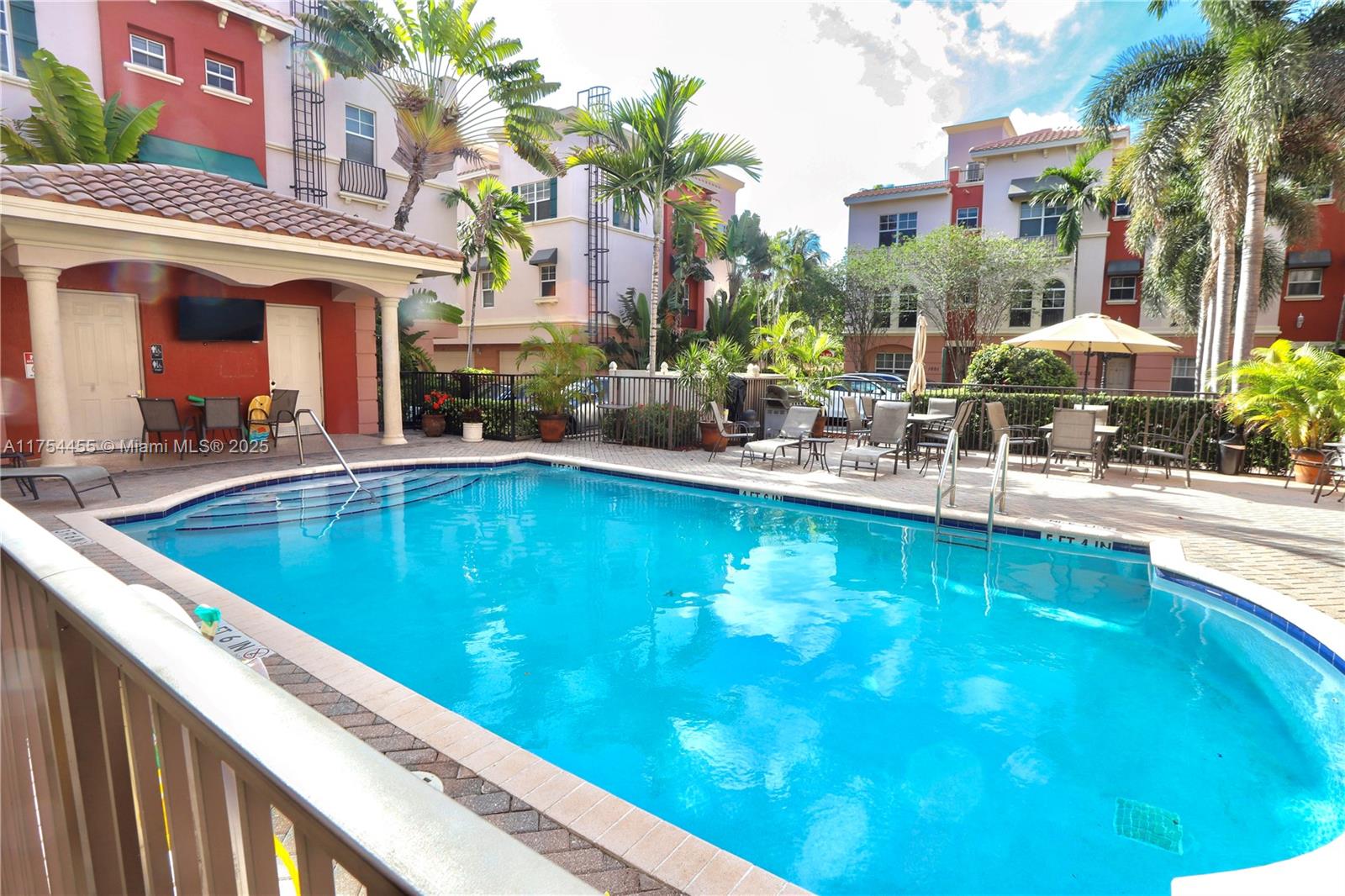 VILLA MEDICI CONDO - Residential Lease