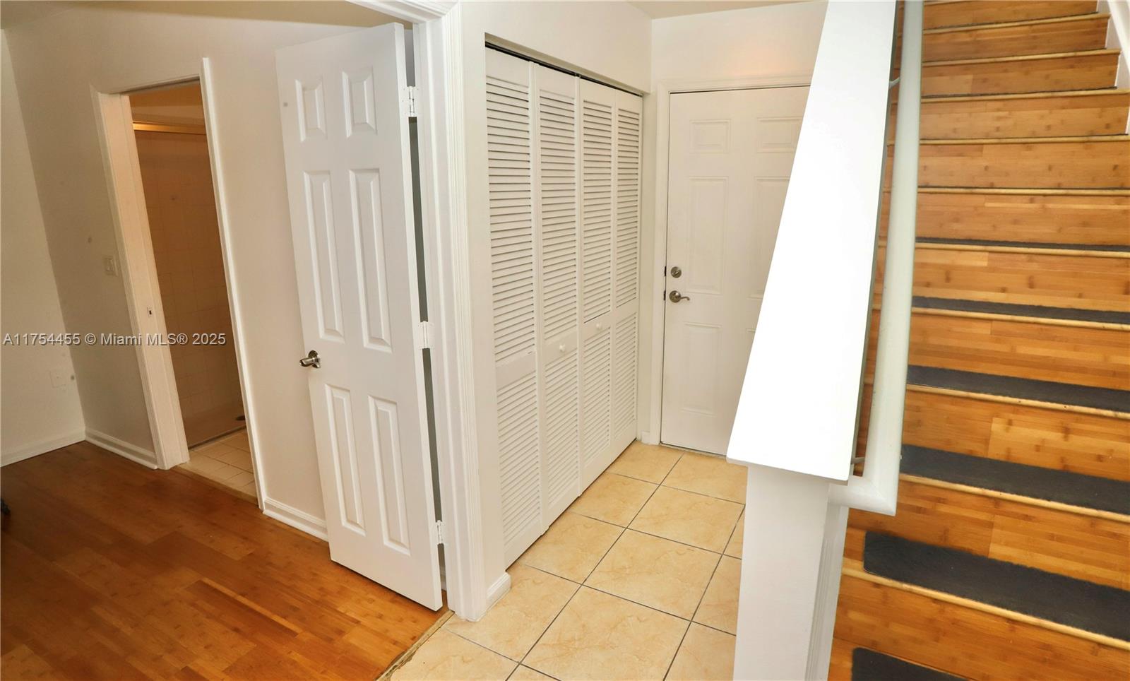 VILLA MEDICI CONDO - Residential Lease