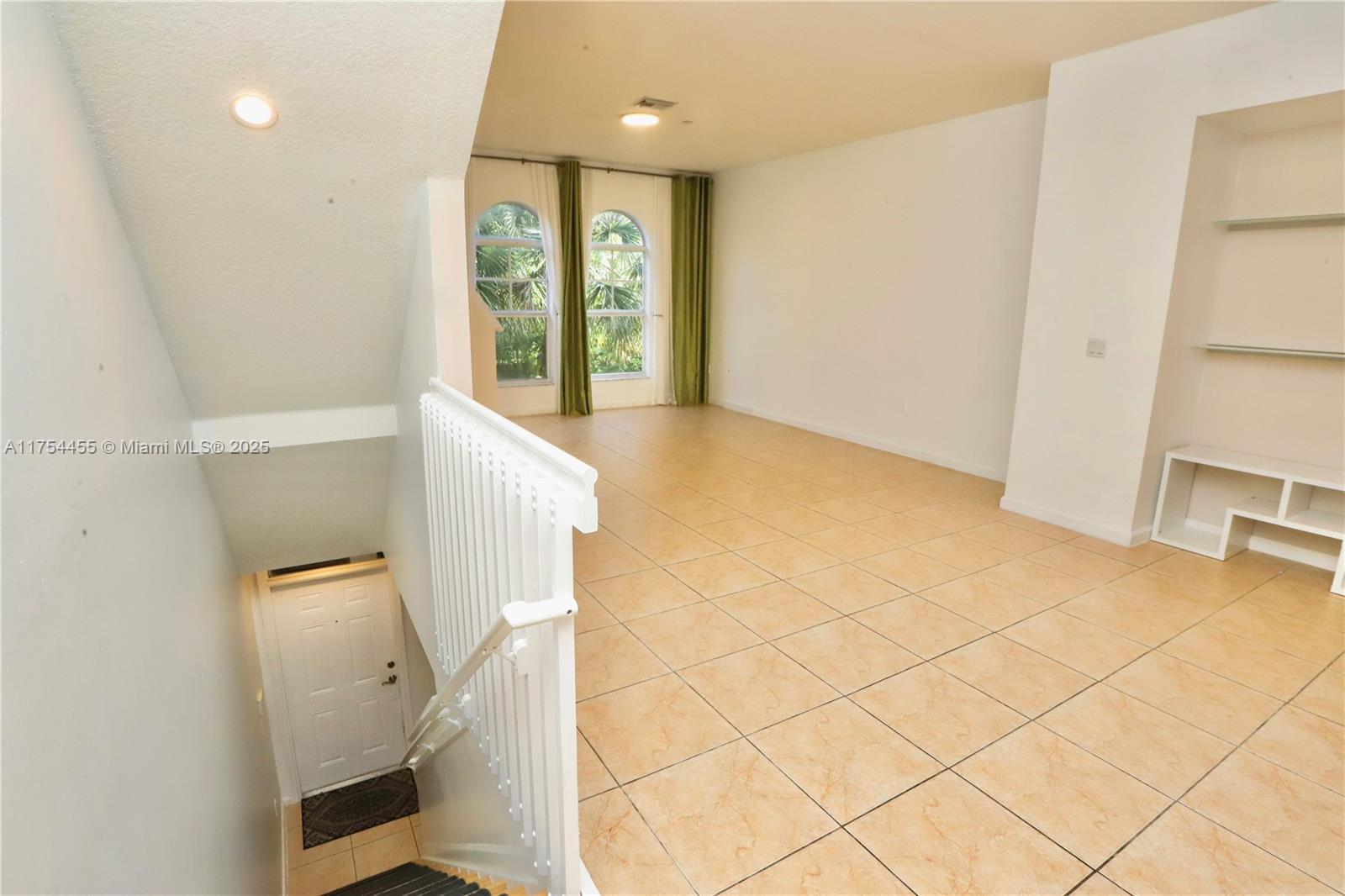 VILLA MEDICI CONDO - Residential Lease