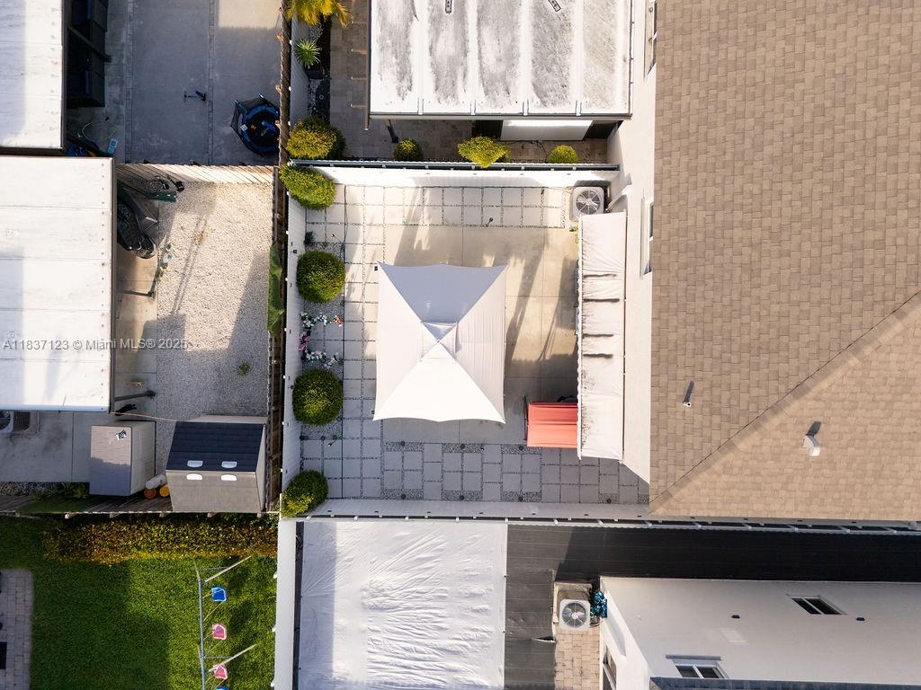 PALMS AT BELLA VISTA - Residential