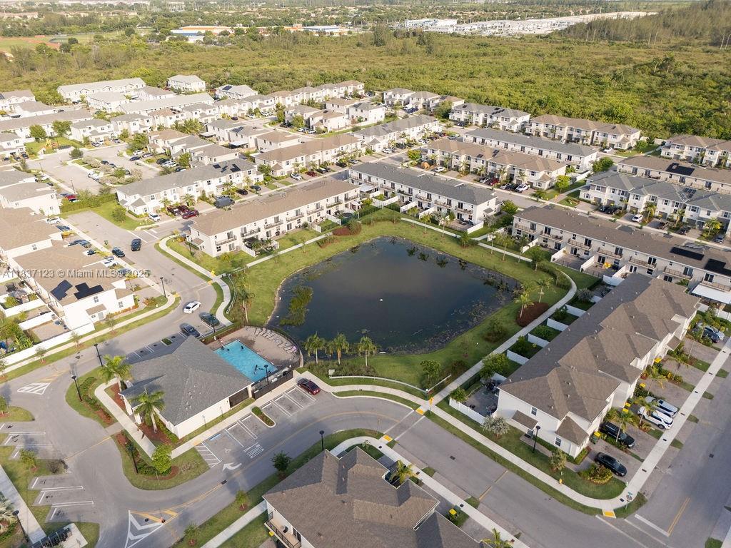 PALMS AT BELLA VISTA - Residential