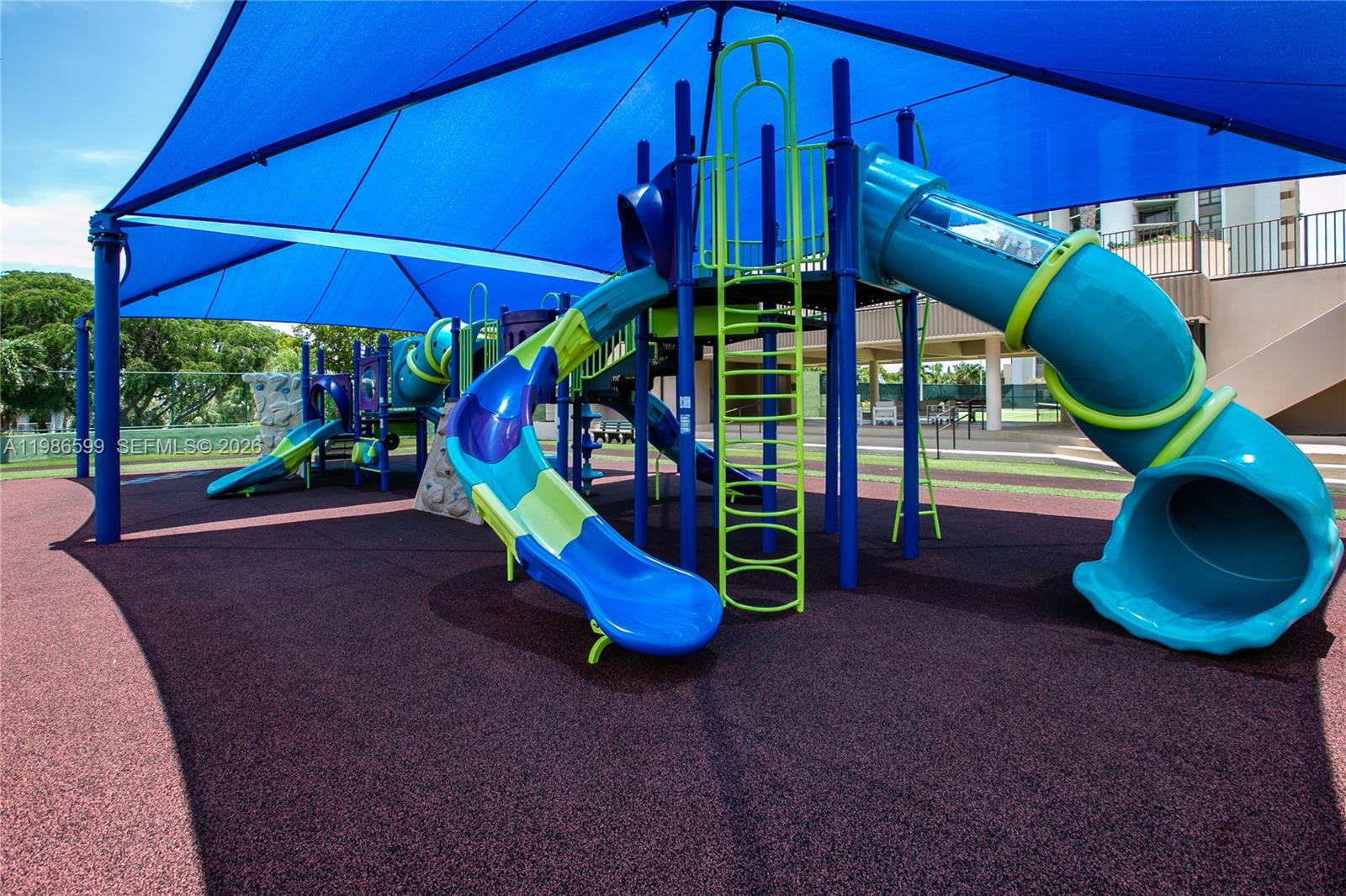 CRICKET CLUB CONDO - Residential