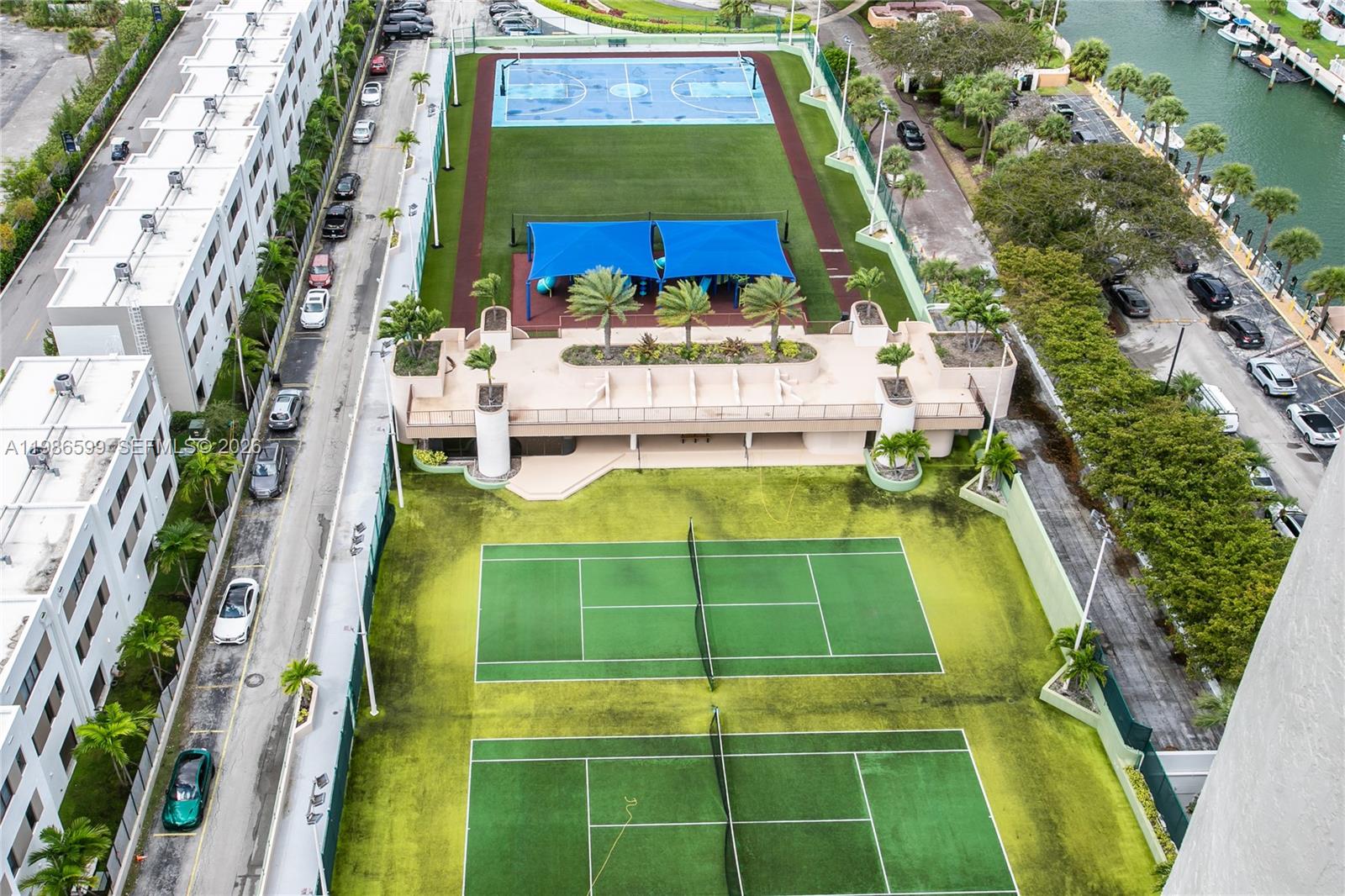 CRICKET CLUB CONDO - Residential