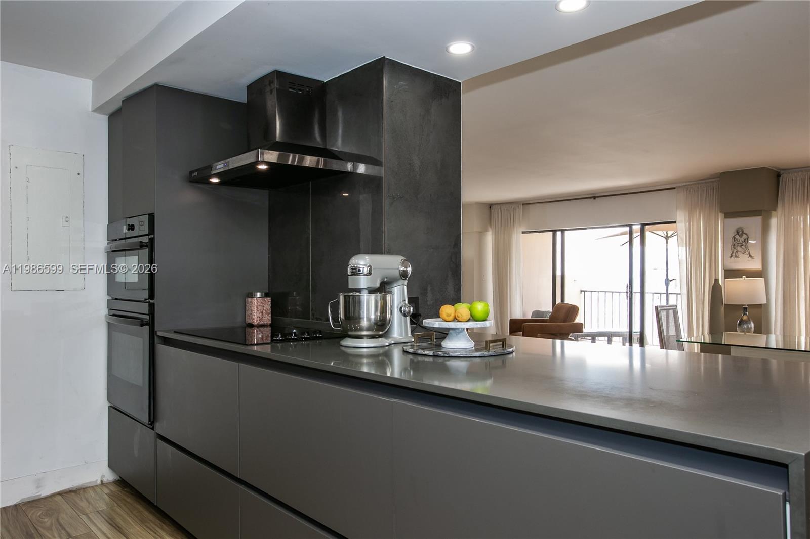 CRICKET CLUB CONDO - Residential