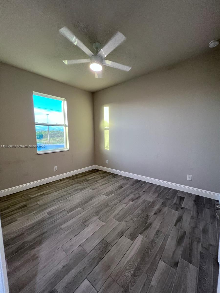 BANYAN VILLAGE - Residential