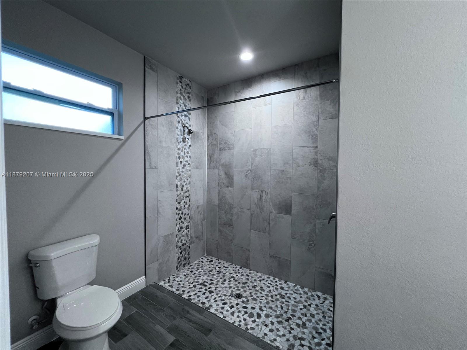 BANYAN VILLAGE - Residential