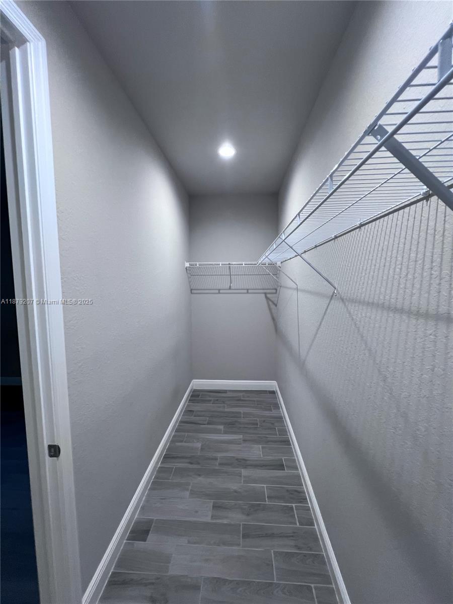 BANYAN VILLAGE - Residential