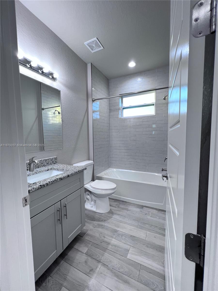 BANYAN VILLAGE - Residential