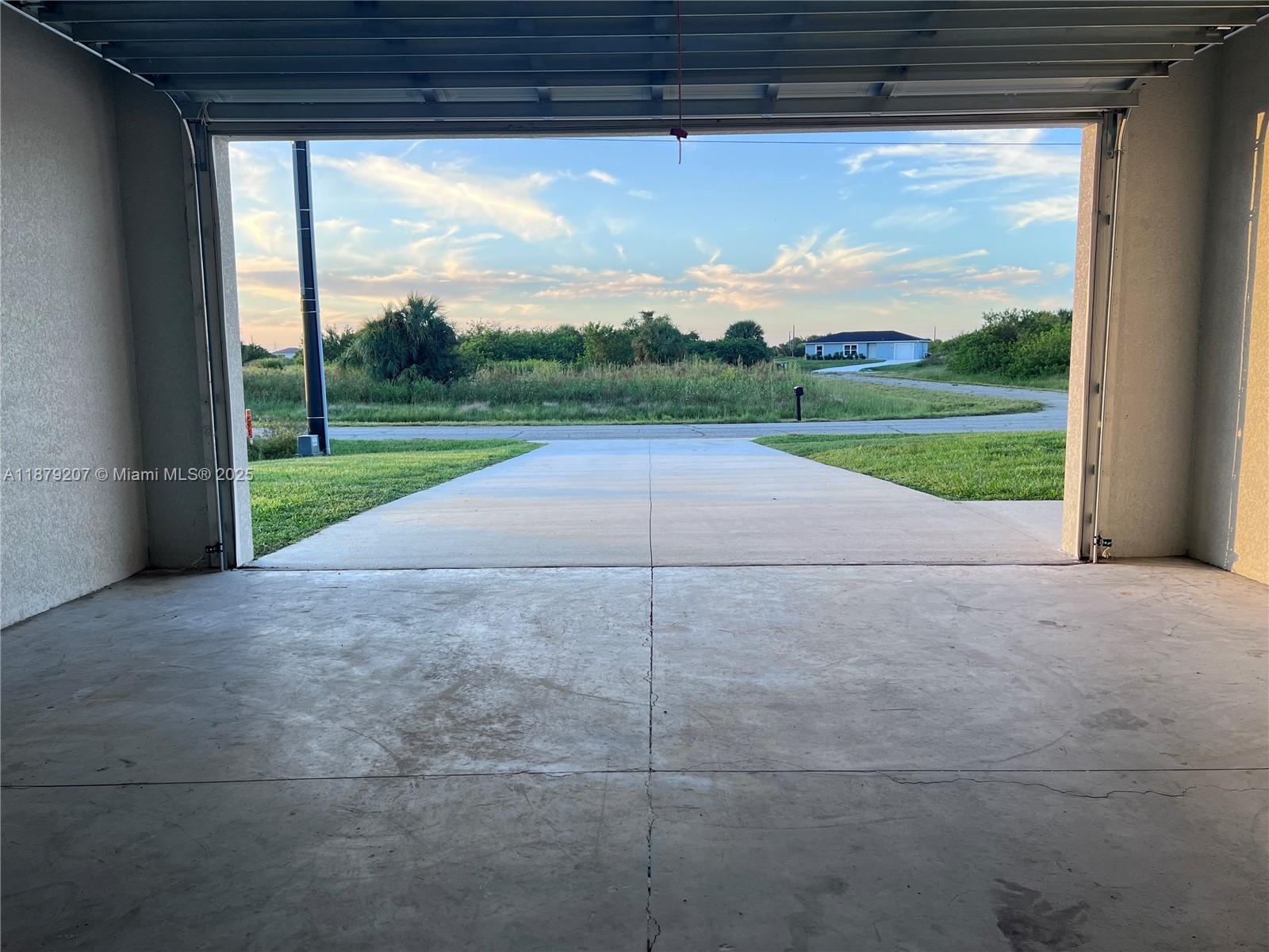 BANYAN VILLAGE - Residential