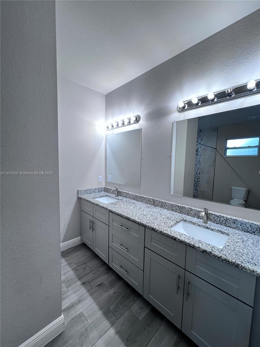 BANYAN VILLAGE - Residential