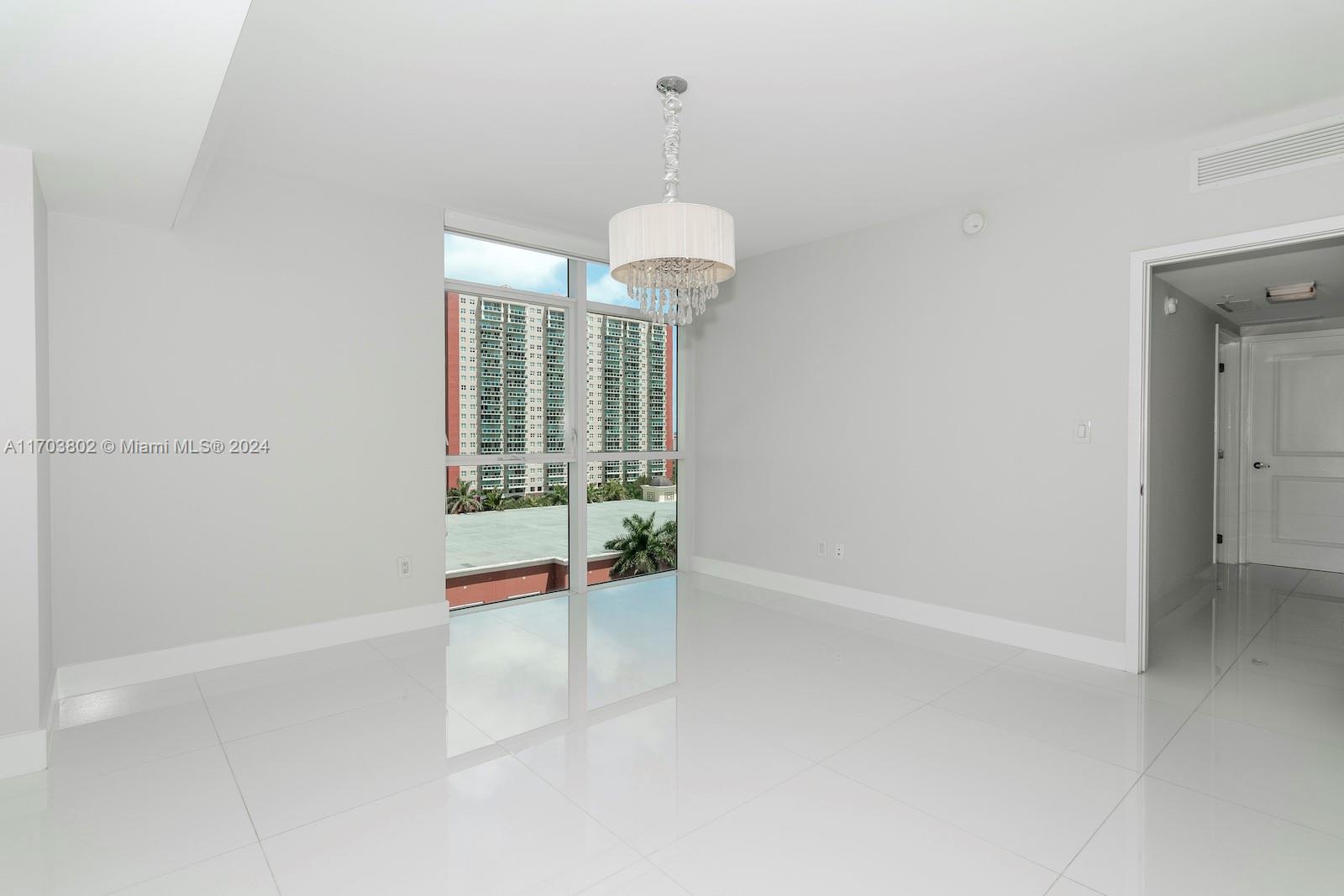 400 SUNNY ISLES CONDO EAS - Residential